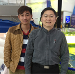 經(jīng)濟學(xué)家蔡為民與經(jīng)紀(jì)人李志照片合影