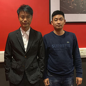 李克勤與經(jīng)紀(jì)人李志合影 李克勤與經(jīng)紀(jì)人李志合影